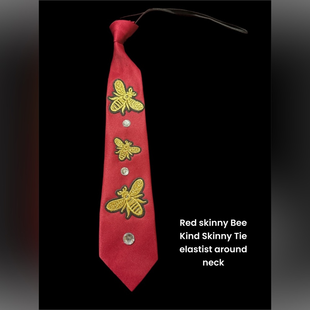 Red Skinny Bee Appliqué Tie with Elastic Neck